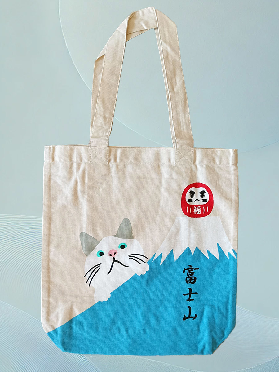 Tote bag pratique avec le Mont Fuji, un chat espiègle et un Daruma porte-bonheur